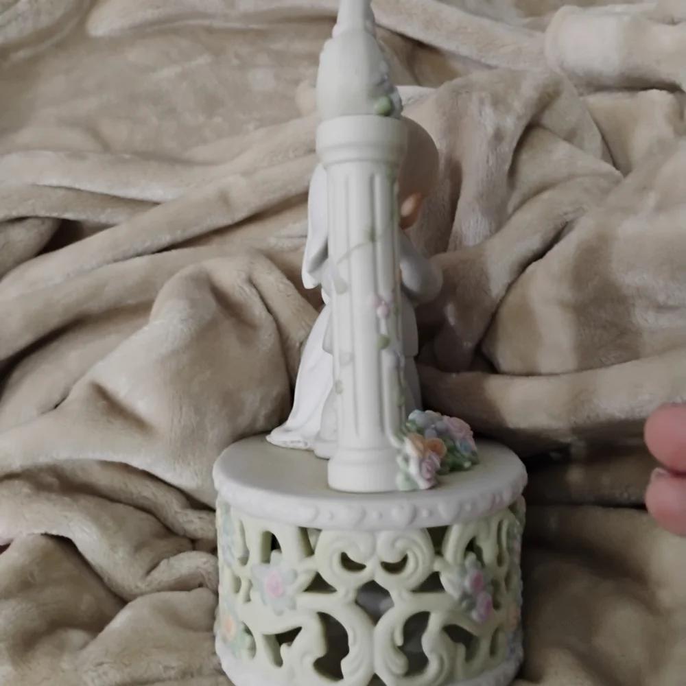 Romantic Wedding Cake Topper Figurine